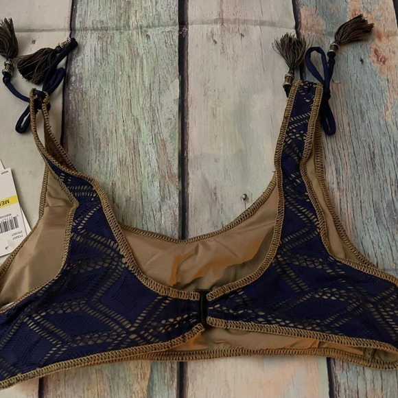 BECCA Wanderlust Crochet Tassel Bikini Top, NAVY, Size Medium, NWT​ - Picture 10 of 10